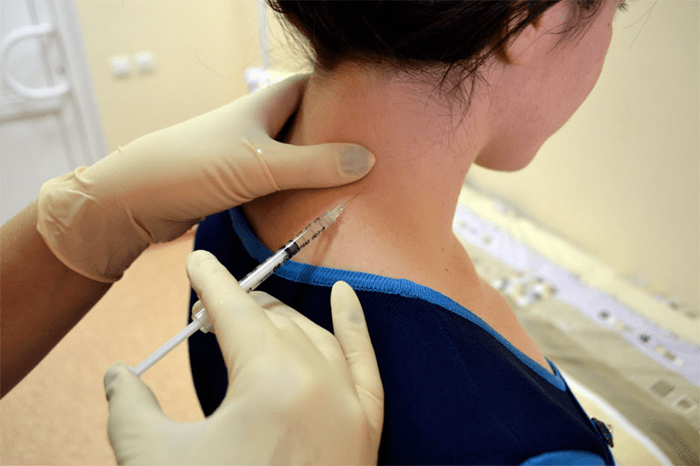 Anesthetic blockade in osteochondrosis